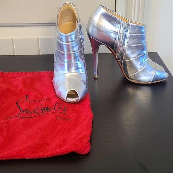 Christian Louboutin Shoes - ✨️ Christian Louboutin Pleated Peep Toe Booties